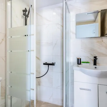 Zulu In W/ Terrace Апартаменты Ларнака